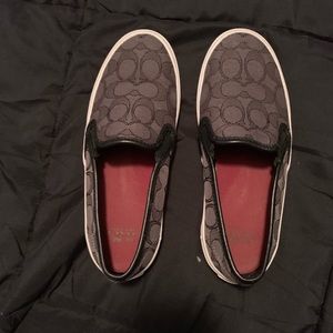 Coach flats